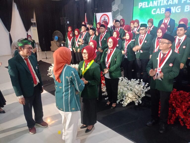 Hadiri Pelantikan IDI Baubau, Wawali Harap Menjunjung Tinggi Marwah Profesi Kedokteran